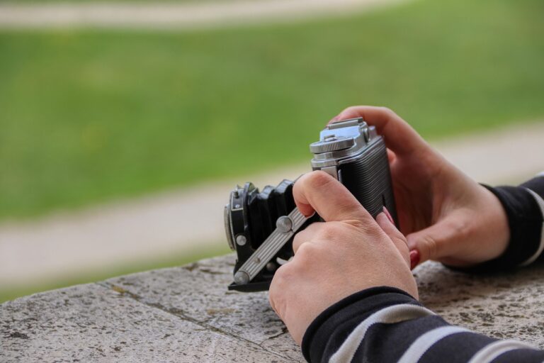 フォトウェディングで映えた写真を撮るためのポイントは？