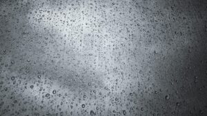 フォトウェディングで雨の日の対応はどうするべき？